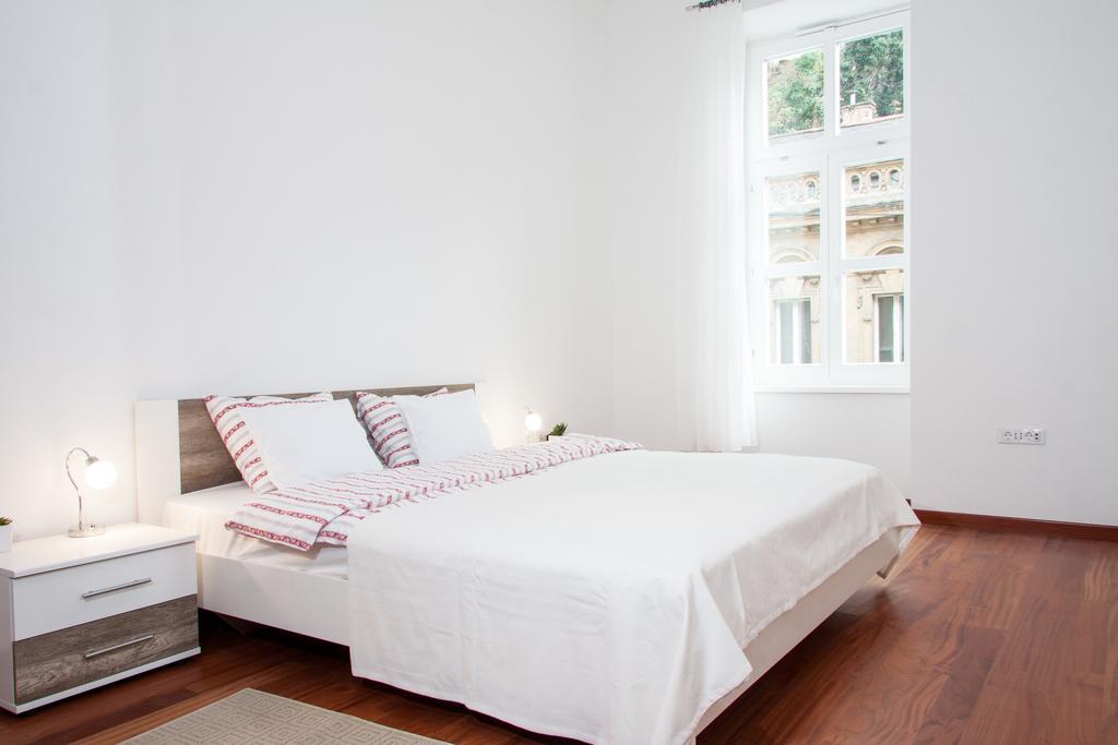 Apartments Mezzanine 자그레브 외부 사진